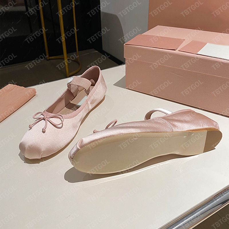 Designer Loafers Ballet Flat Shoes Women Leather Sandals Butterfly Soft Sole Suede Sneaker Elastic Band Shallow Mouth Mary Janes Casual Shoes 1062 - 7 of 8