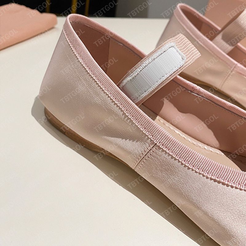 Designer Loafers Ballet Flat Shoes Women Leather Sandals Butterfly Soft Sole Suede Sneaker Elastic Band Shallow Mouth Mary Janes Casual Shoes 1062 - 5 of 8