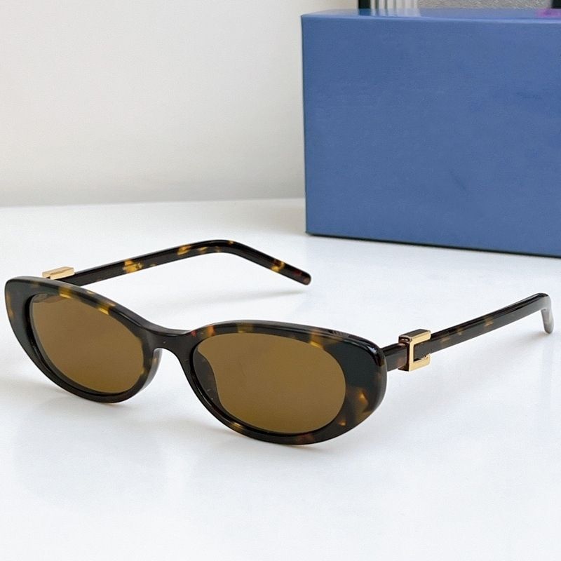 Designer women classic cat eye sunglasses Fashion Retro eyewear high quality Summer seaside travel Fashionable glasses with Box - 3 of 7
