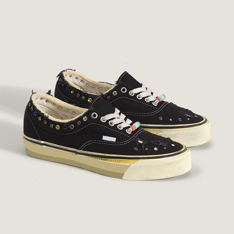 Free Shipping Designer Classic Pearlized Canvas Shoes Men Sneakers Women Old Skools Shoes Pearl Retro Skate Flats Scarpe Plate-forme Trainers Casual Shoes 1083 - 3 of 9