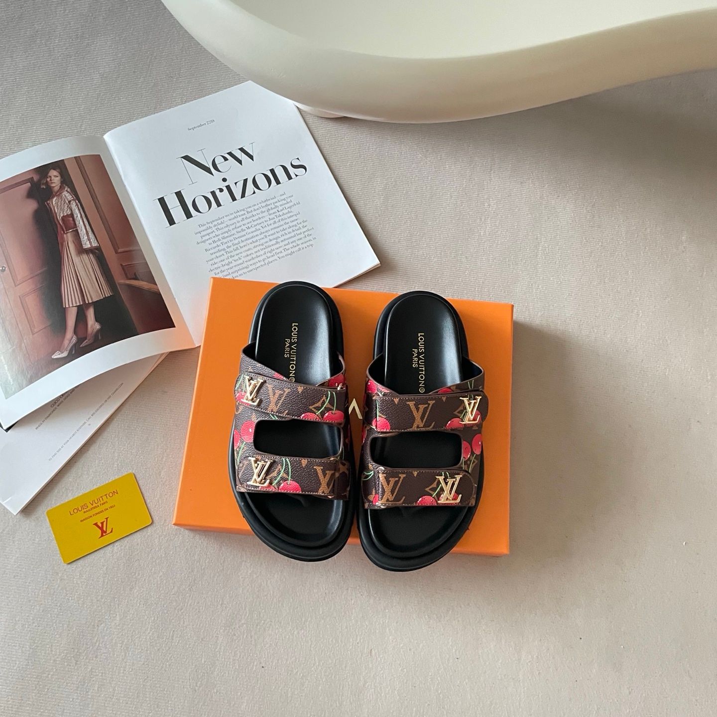 LV x TM Pool Pillow Flat Mule Cherry Print Platform Slide Sandals Women Adjustable Double Strap Metal Thick Sole Casual Outdoor Beach Couple Slippers Multiple colors - 2 of 6