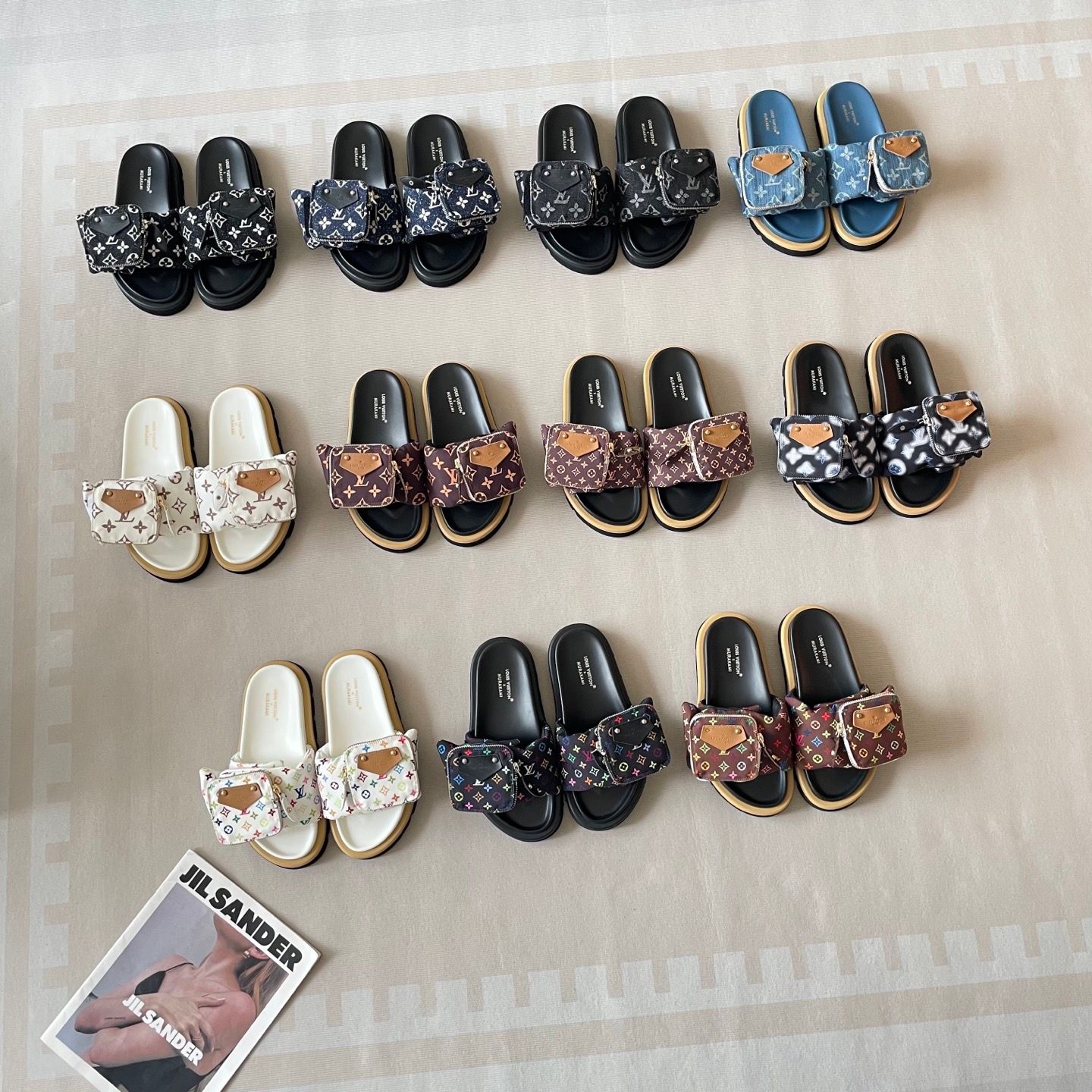 LV X Takashi Murakami Pool Pillow Comfort Mini Bag Decor Strap Platform Slide Sandals For Women Non Slip Thick Sole Casual Beach Vacation Slippers Multiple colors - 1 of 8