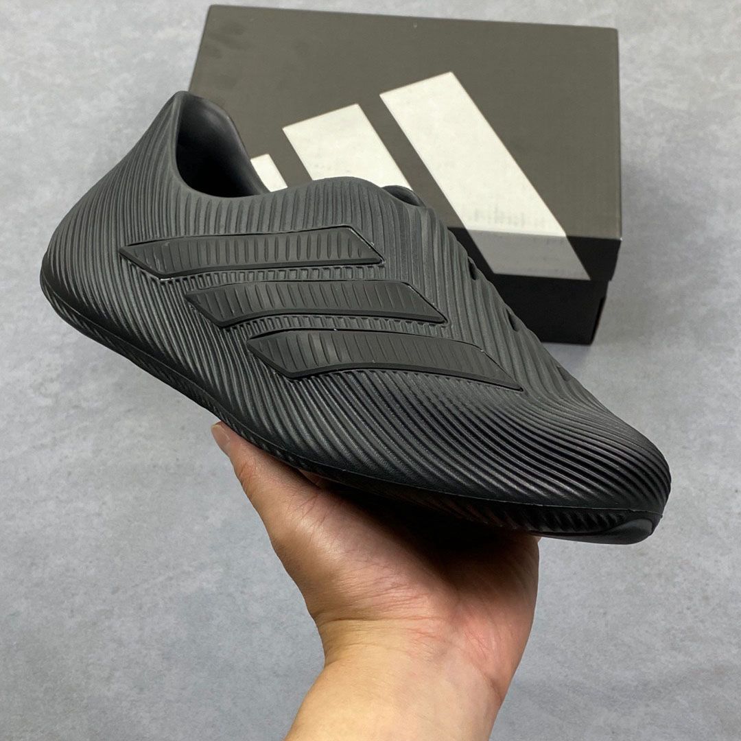 Designer purechill Sports Shoes Recovery Shoes Foam Slip On Sneakers Post Workout Relief Slides for Men Women Core White Black Colors Available casual sandals - 5 of 8