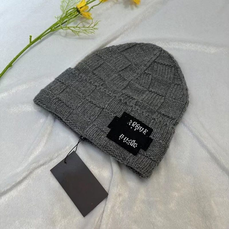 luxury designer beanie women and men New grid letters bonnet hat brim bonnet classic beautiful fashionable autumn and winter wear - 6 of 7