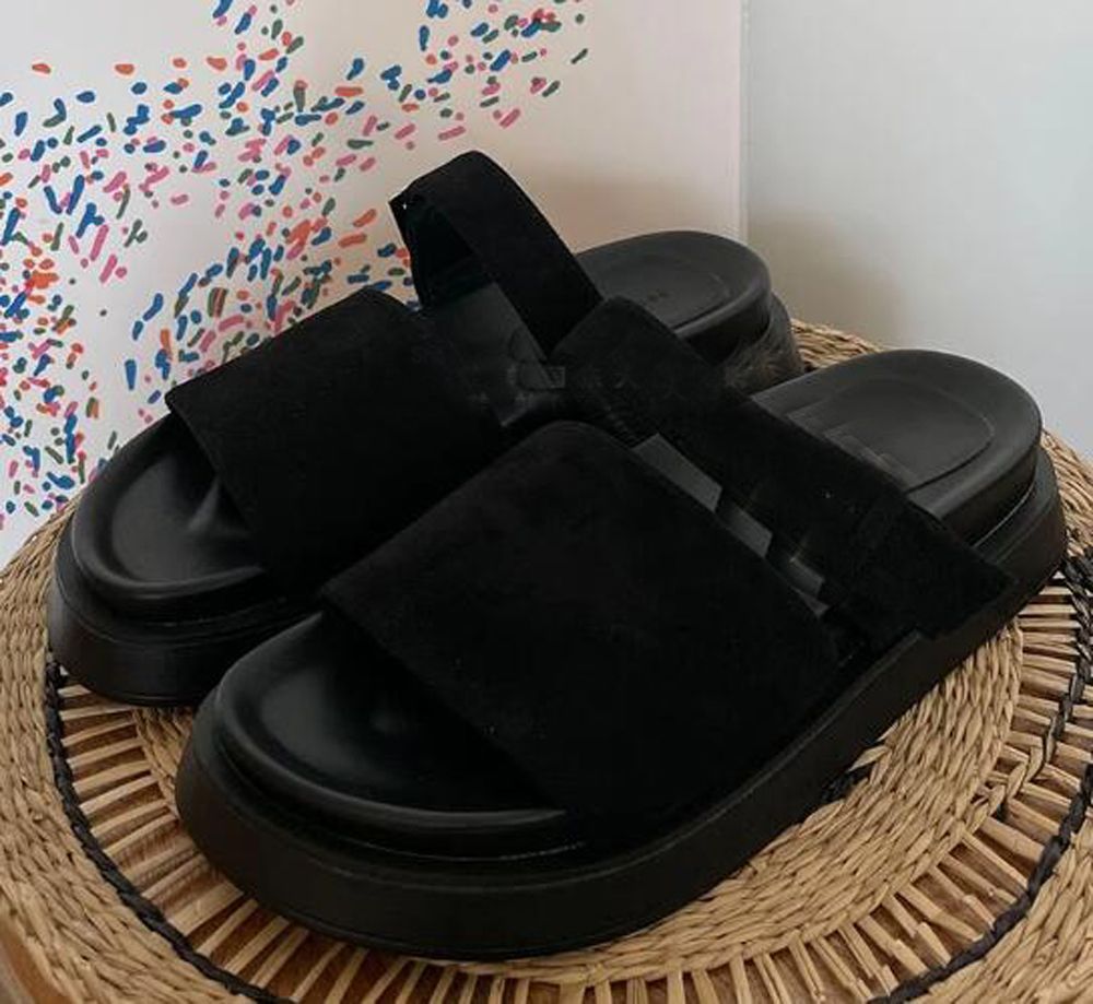Designer Sandals Ladies Sandals Slippers women Summer Shoes Shoes Outdoor Beach Slippers Ladies Classic Fashion Casual slides V1 - 2 of 3