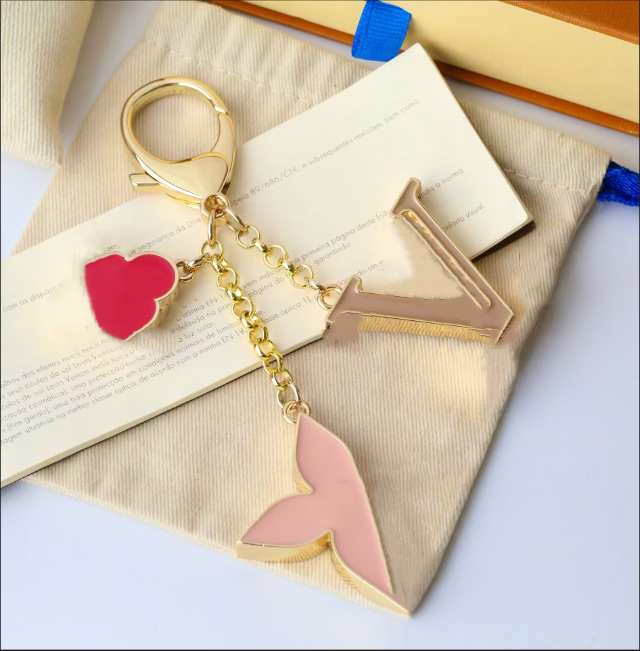 Elegant Charming FlWERower-Shaped Metal Key Chain Designer keychain Chic French Style Bag Charm Auto Accessory perfect Christmas gift for Her - 4 of 5