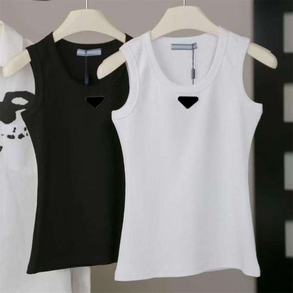 Tank Brand Luxury Womens T Shirts Vests Budge Embroidery Designer Womens Tshirts Gilet Tops Tees Shirts Patterns Summer Breathable Short Sleeves T-Shirts S-2XL - Apparel - kalmora