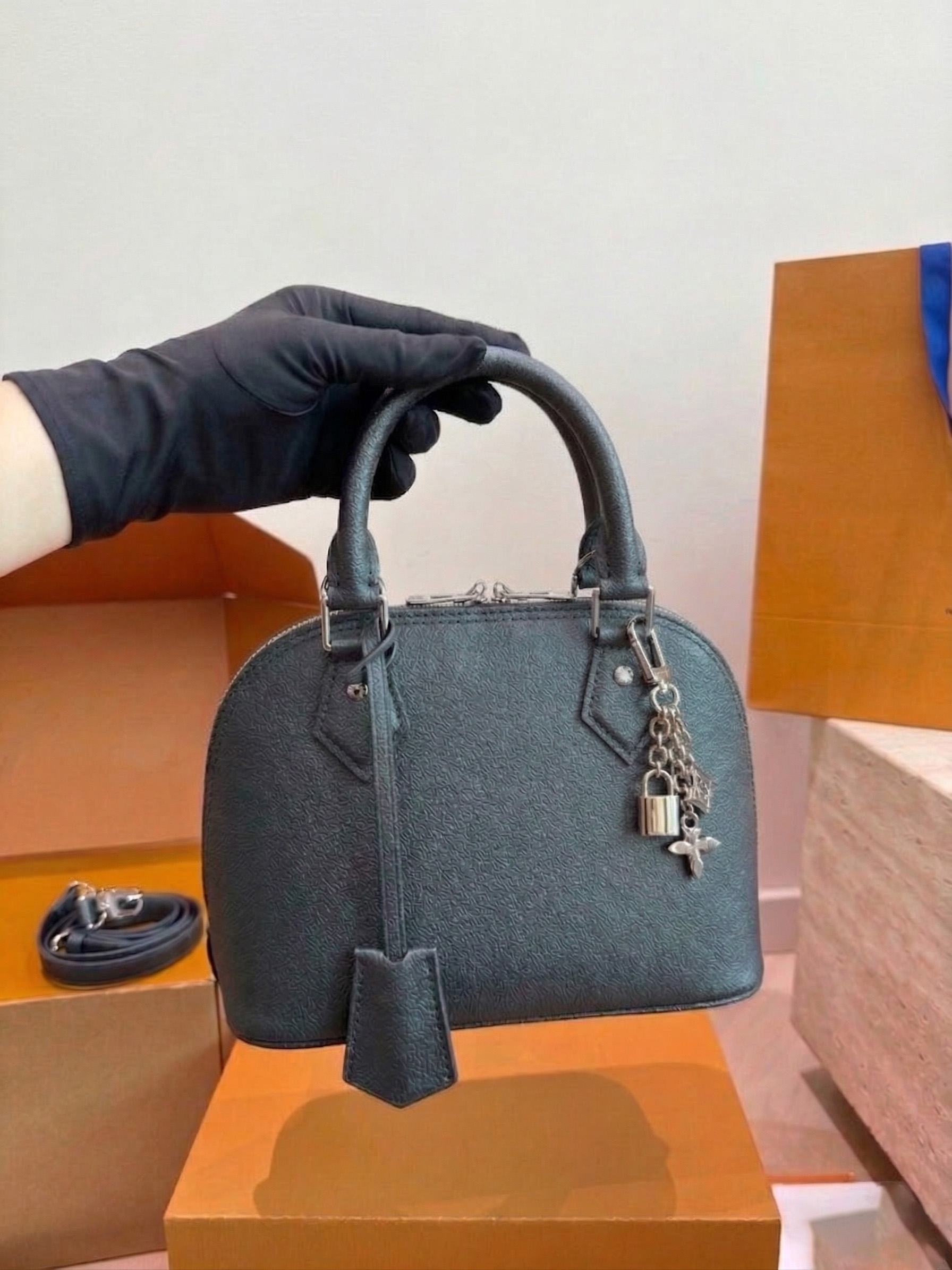 Luxury Designers Boston Handbags Genuine Leather Women's Shoulder Bags Classic Crossbody Bag Large Capacity Travel Tote Fashion Messenger Bag Womens Purse PRPU